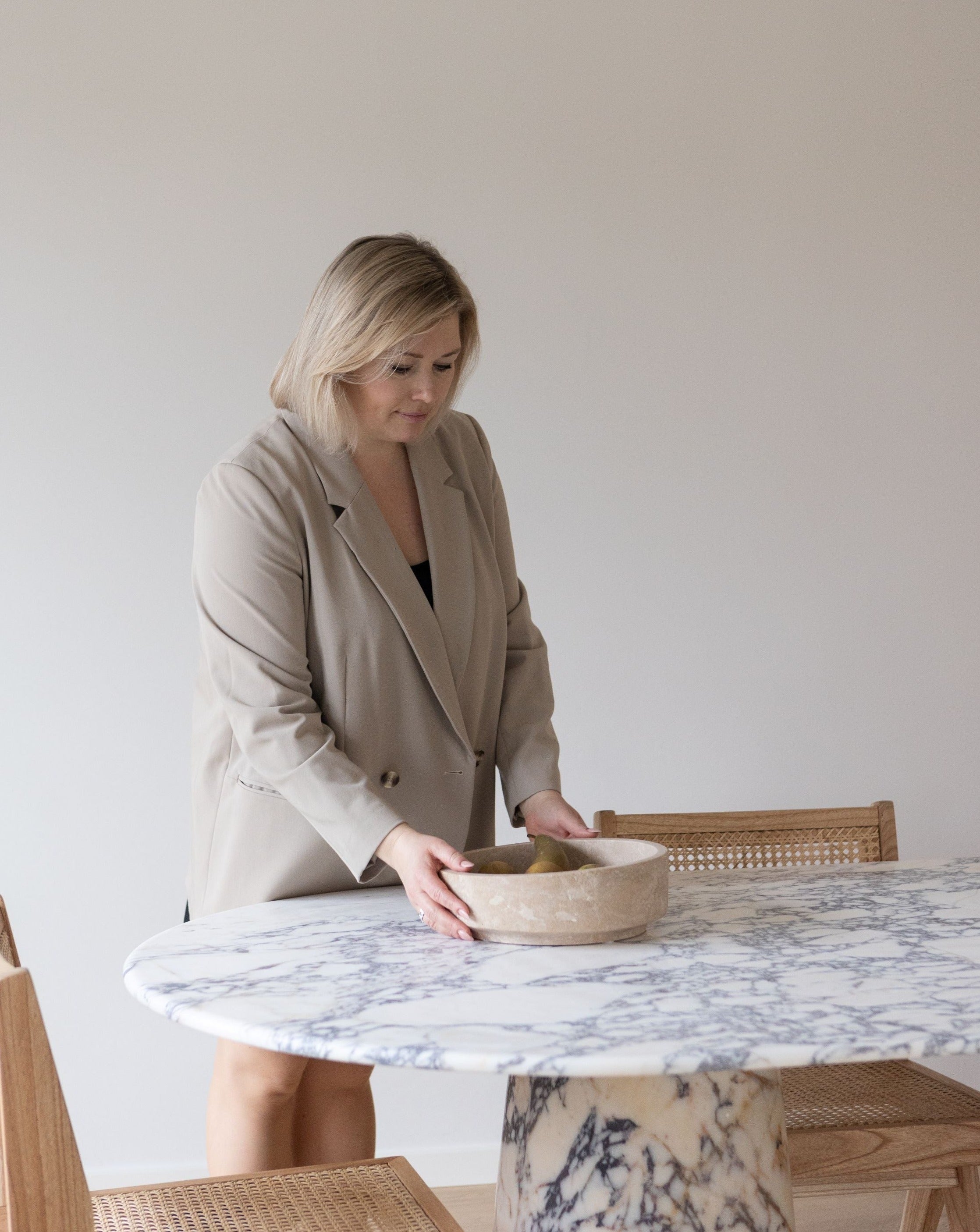 Ivy Dining Table